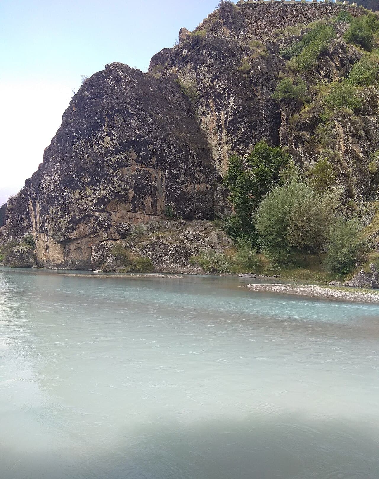 Pine-lined slopes of Betaab Valley